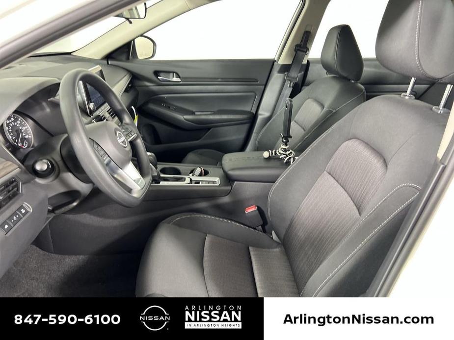 new 2025 Nissan Altima car, priced at $24,925