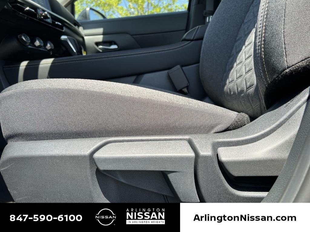 new 2025 Nissan Kicks car, priced at $26,865