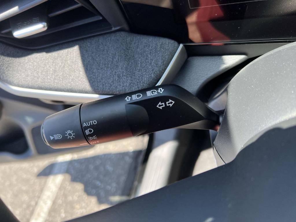 new 2025 Nissan Kicks car, priced at $22,671