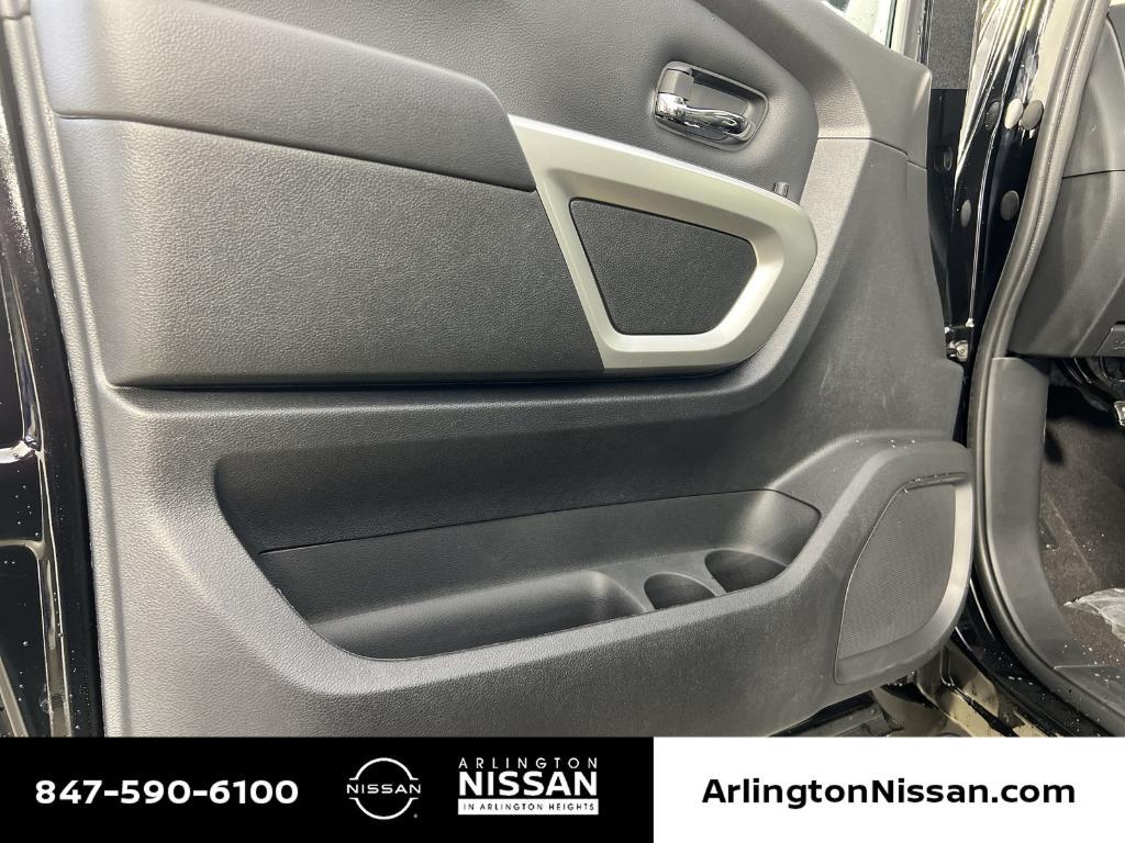 new 2024 Nissan Titan car, priced at $46,904