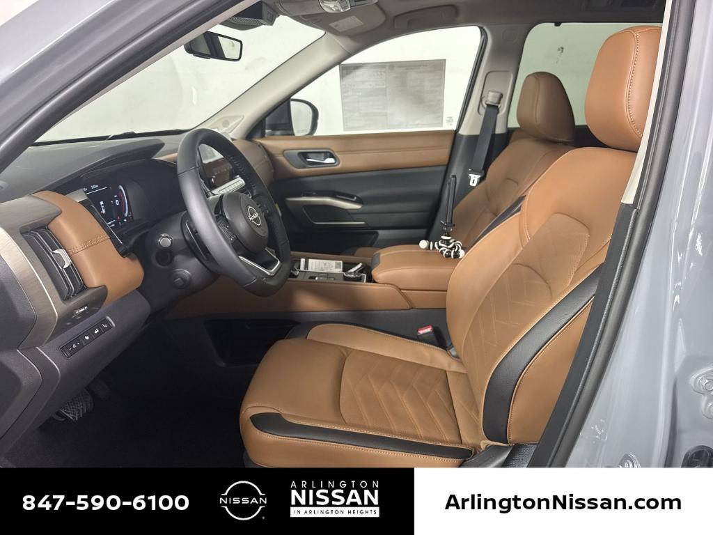 new 2025 Nissan Pathfinder car, priced at $48,286