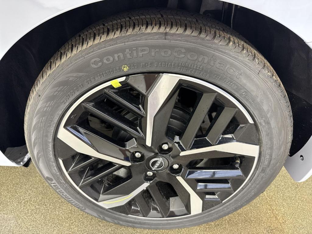 new 2025 Nissan Versa car, priced at $19,080