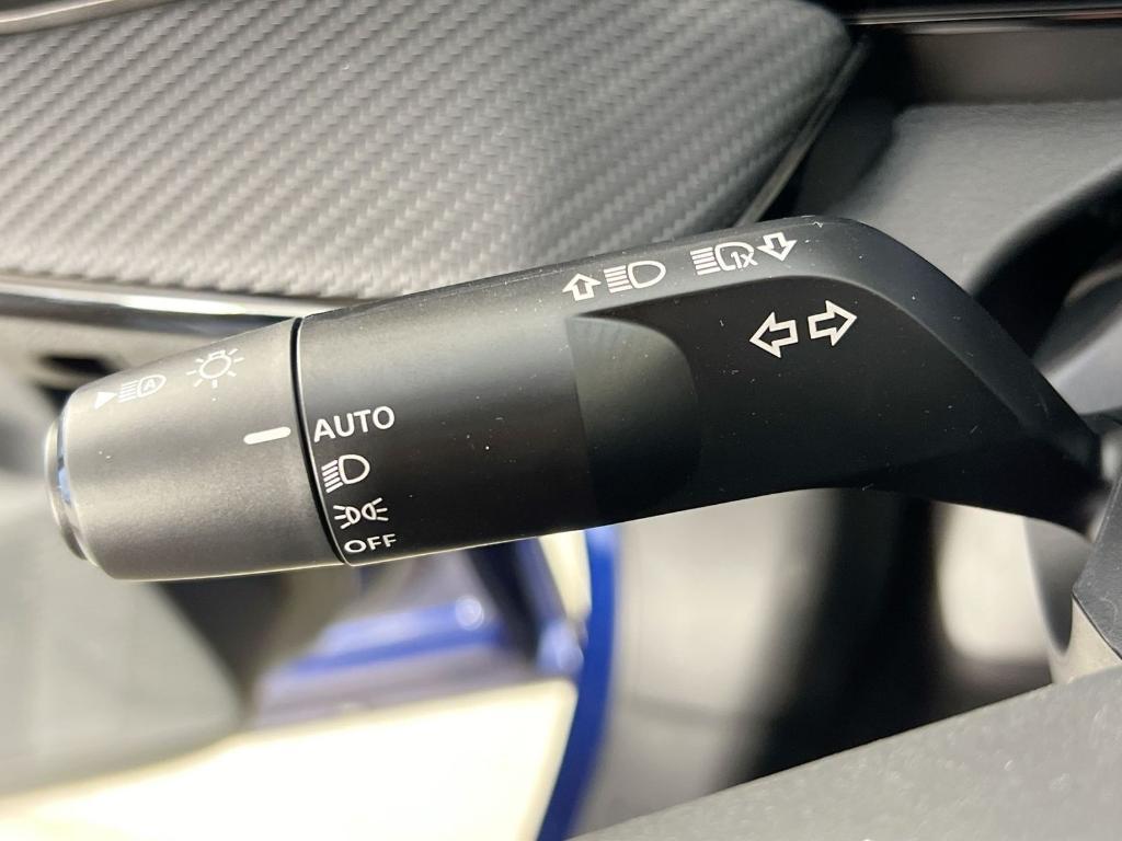 new 2025 Nissan Kicks car, priced at $25,531