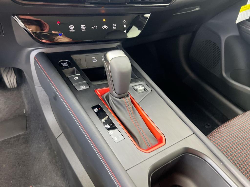 new 2025 Nissan Kicks car, priced at $25,531