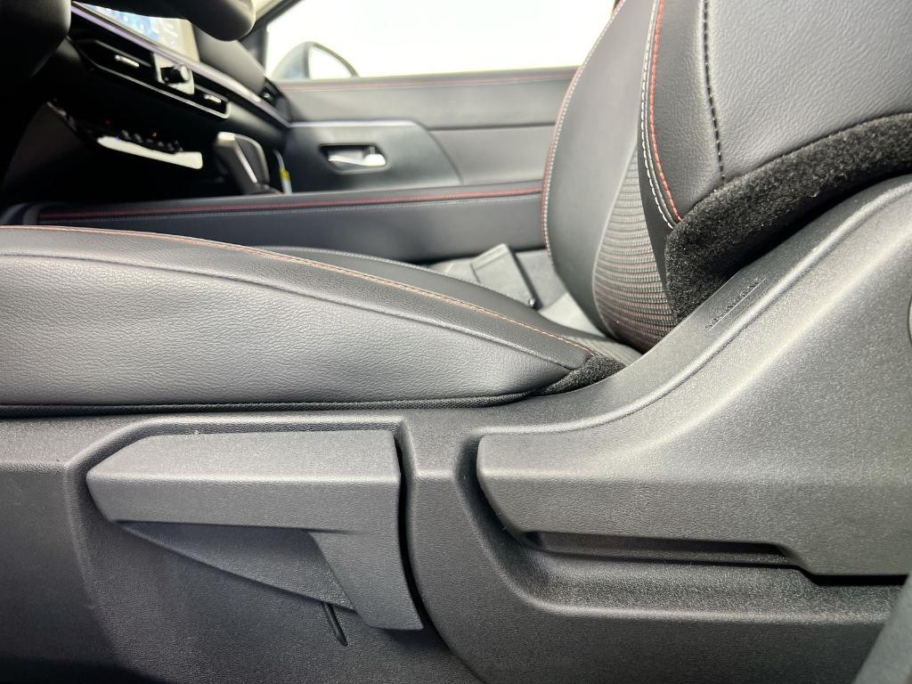 new 2025 Nissan Kicks car, priced at $25,531