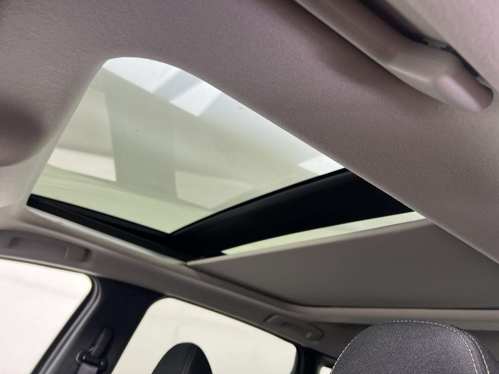 new 2025 Nissan Kicks car, priced at $22,671