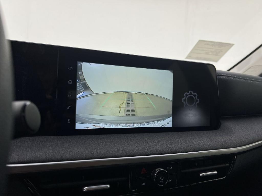 new 2025 Nissan Kicks car, priced at $22,671