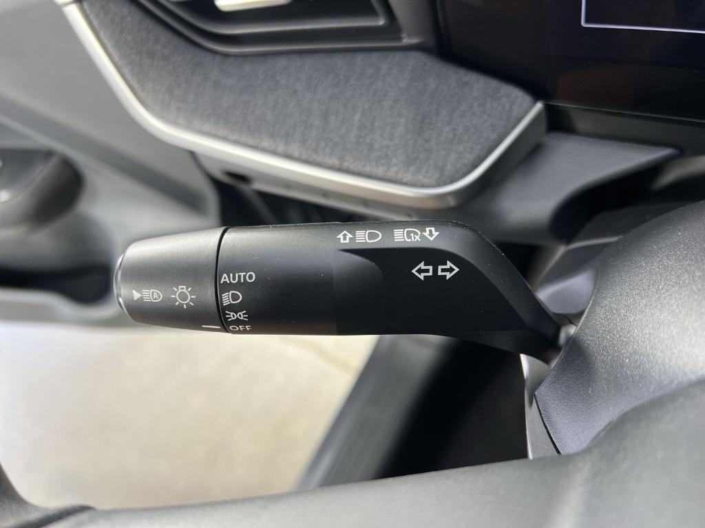 new 2025 Nissan Kicks car, priced at $22,671