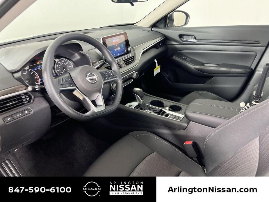 new 2025 Nissan Altima car, priced at $24,925