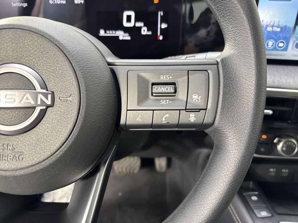 new 2025 Nissan Kicks car, priced at $21,184