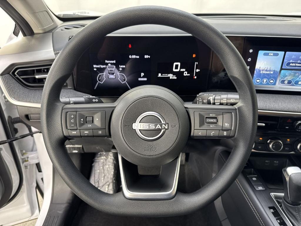 new 2025 Nissan Kicks car, priced at $21,184