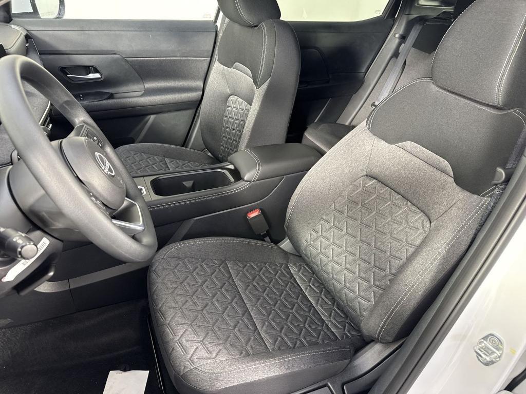 new 2025 Nissan Kicks car, priced at $21,184