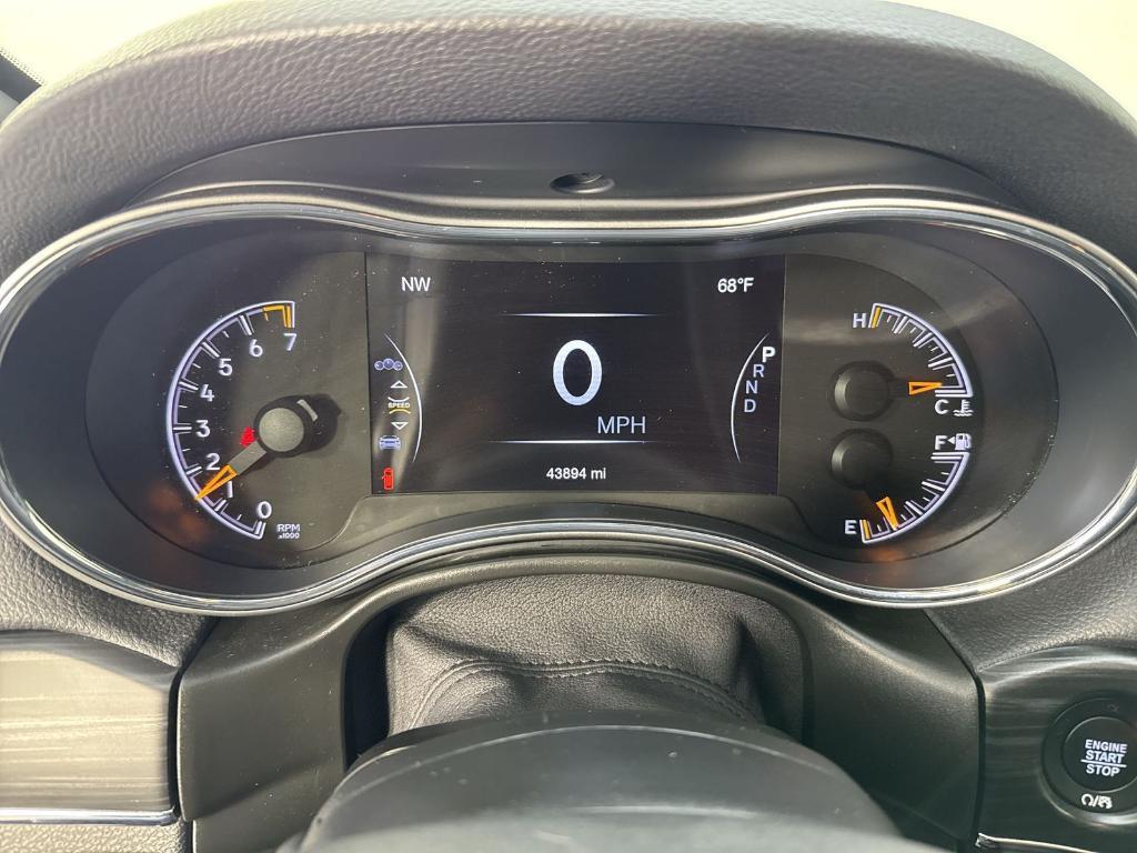used 2022 Jeep Grand Cherokee WK car, priced at $27,526