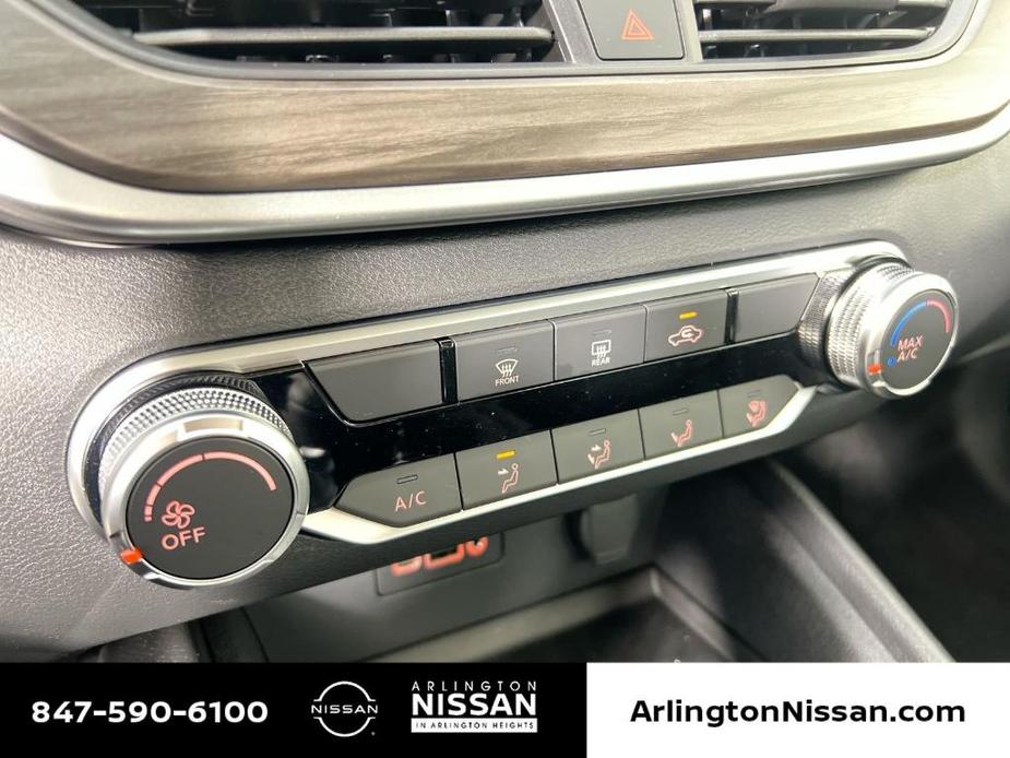 new 2025 Nissan Altima car, priced at $24,925