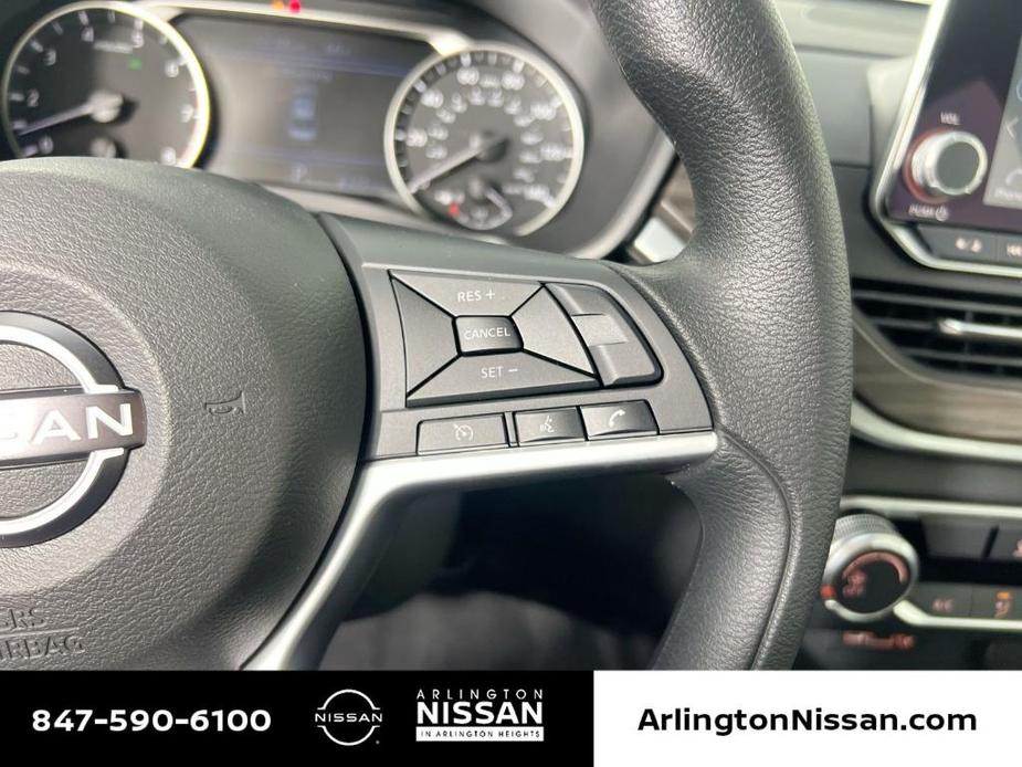 new 2025 Nissan Altima car, priced at $24,925