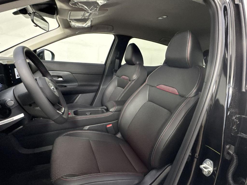 new 2025 Nissan Kicks car, priced at $23,443