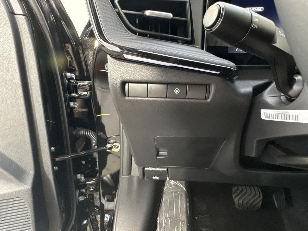 new 2025 Nissan Kicks car, priced at $23,443