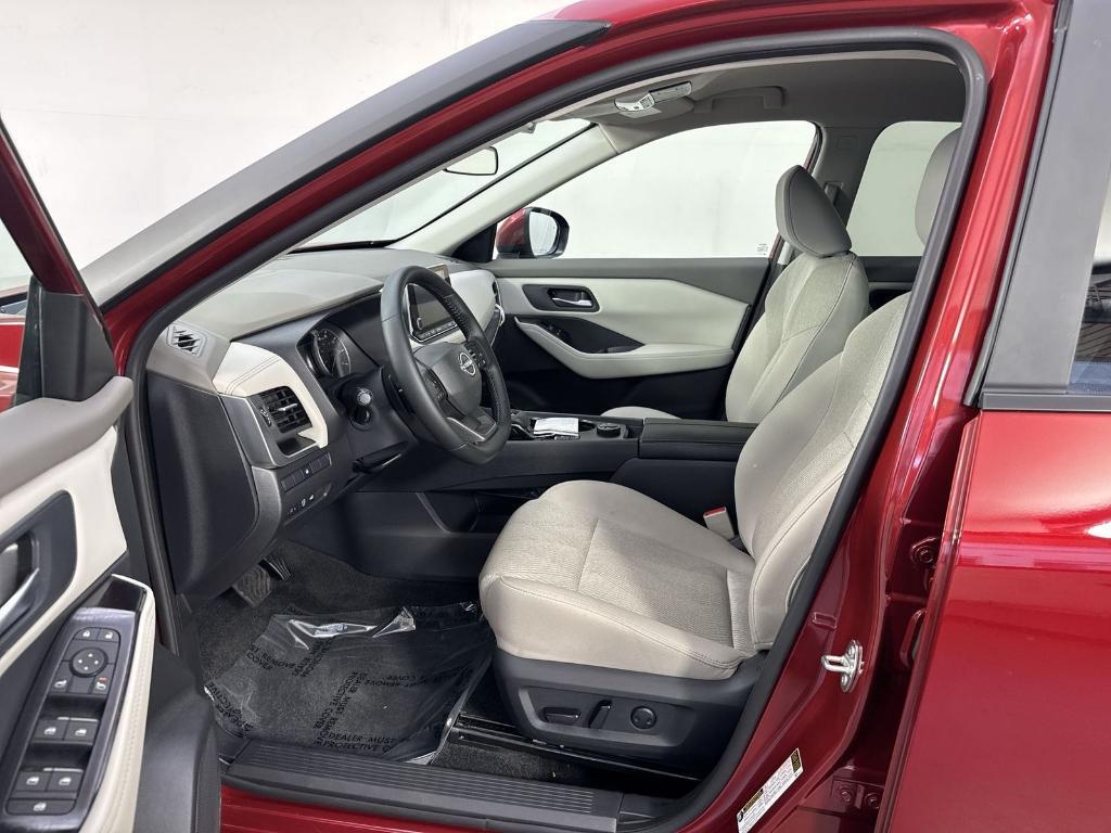 used 2025 Nissan Rogue car, priced at $24,695