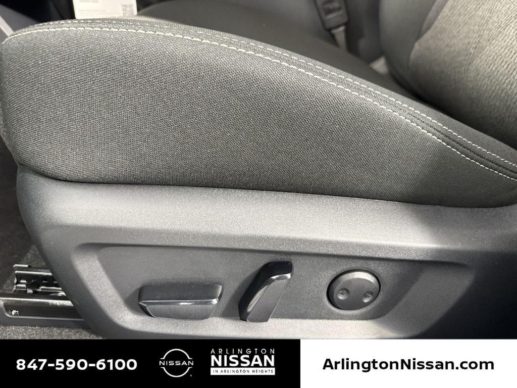 new 2025 Nissan Rogue car, priced at $30,913