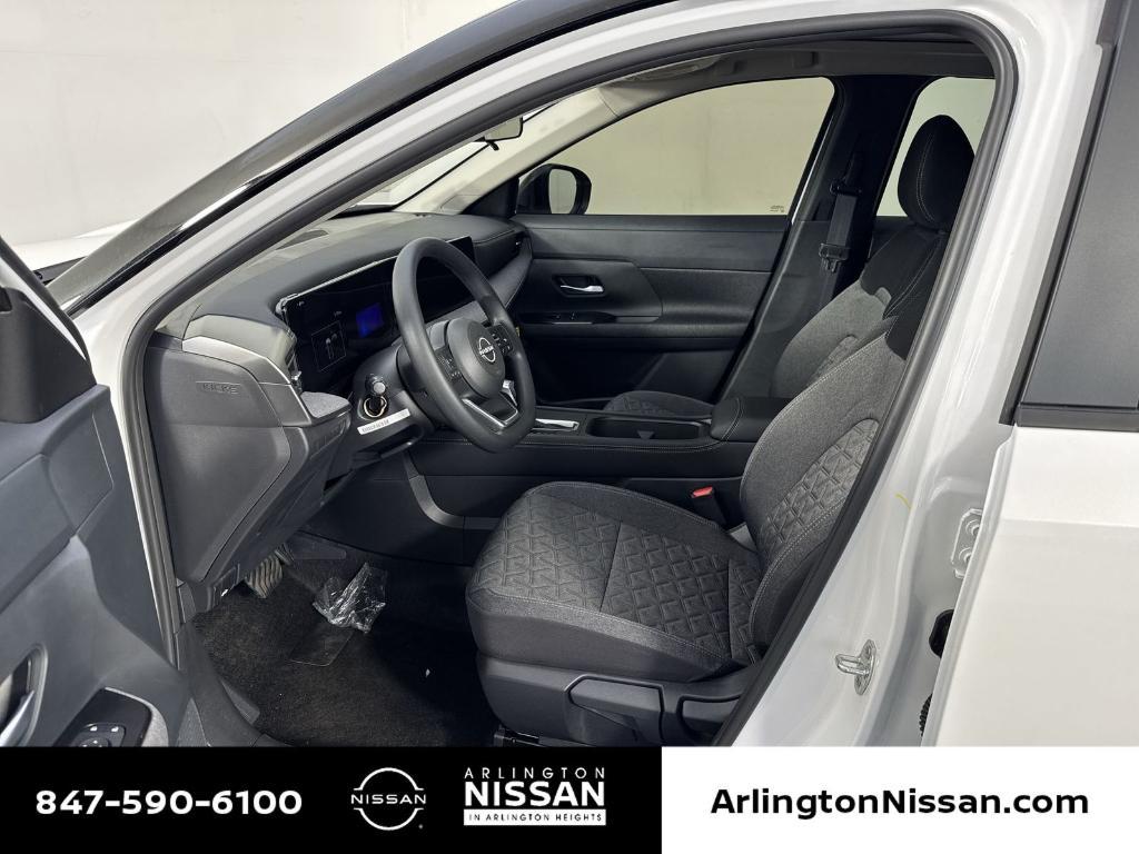 new 2025 Nissan Kicks car, priced at $27,083