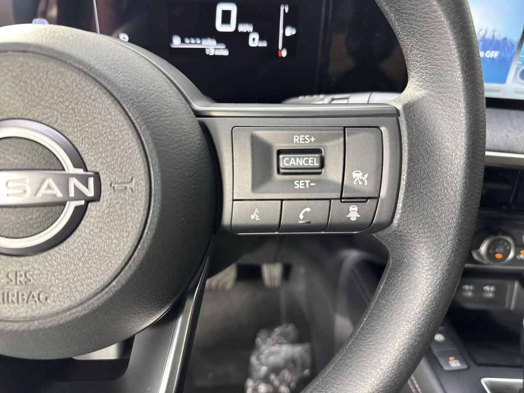 new 2025 Nissan Kicks car, priced at $24,879