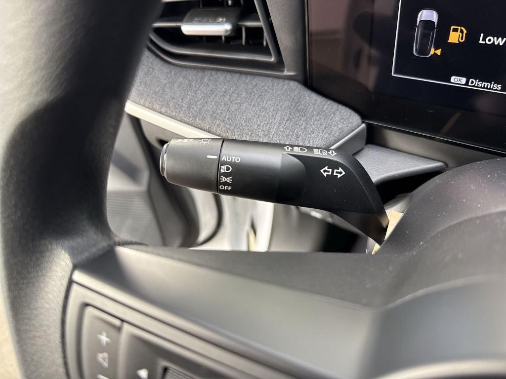 new 2025 Nissan Kicks car, priced at $24,879