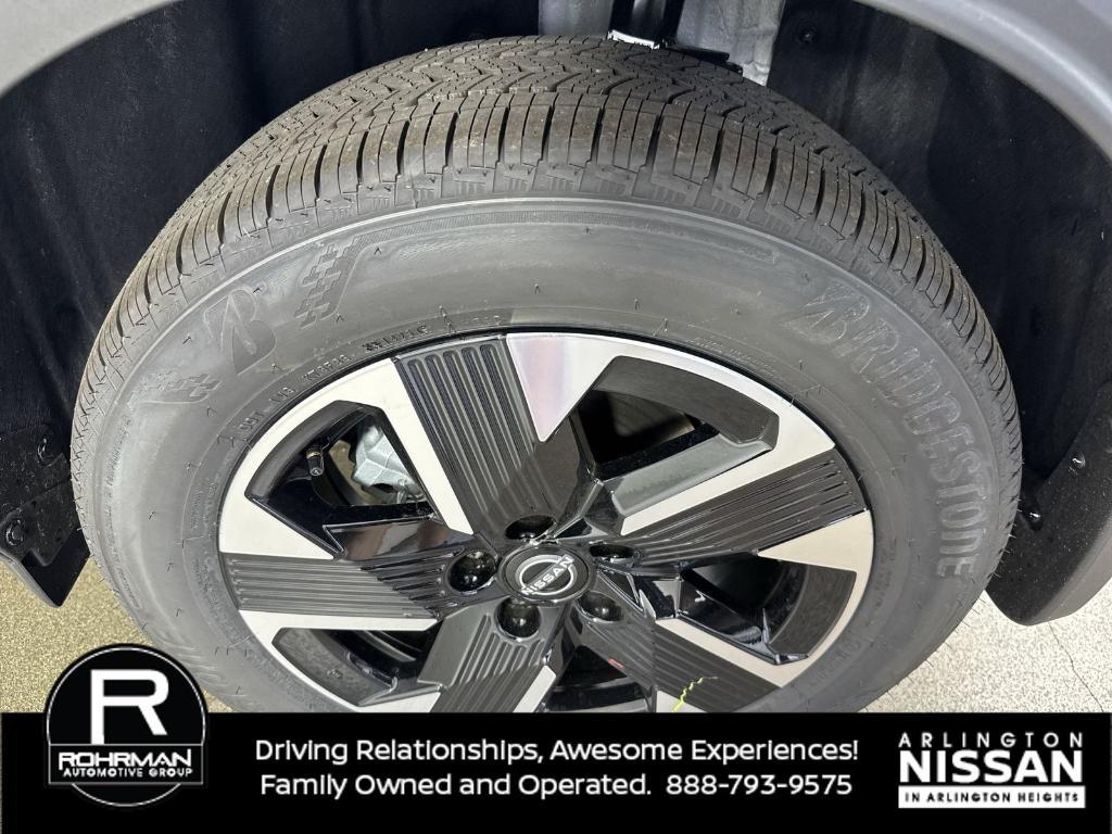 new 2025 Nissan Kicks car, priced at $26,879