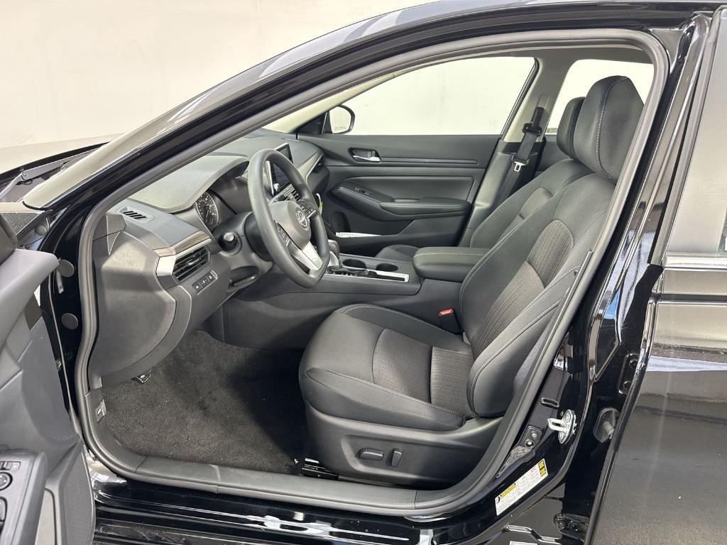 new 2025 Nissan Altima car, priced at $25,510