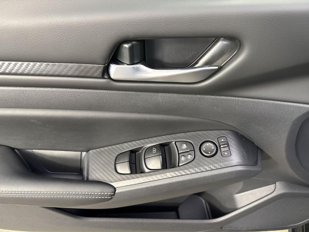 new 2025 Nissan Altima car, priced at $25,510