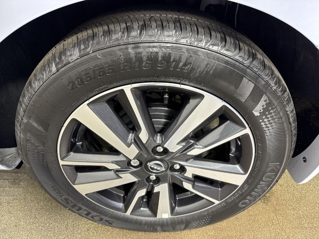 new 2025 Nissan Versa car, priced at $18,400