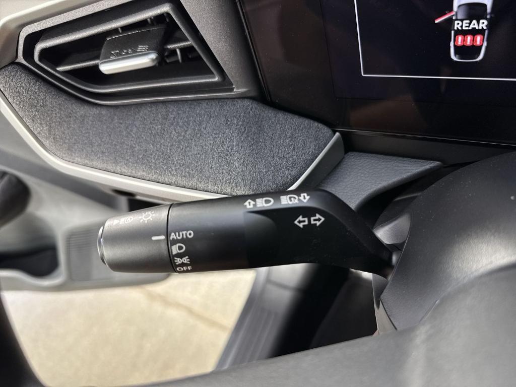 new 2025 Nissan Kicks car, priced at $21,184