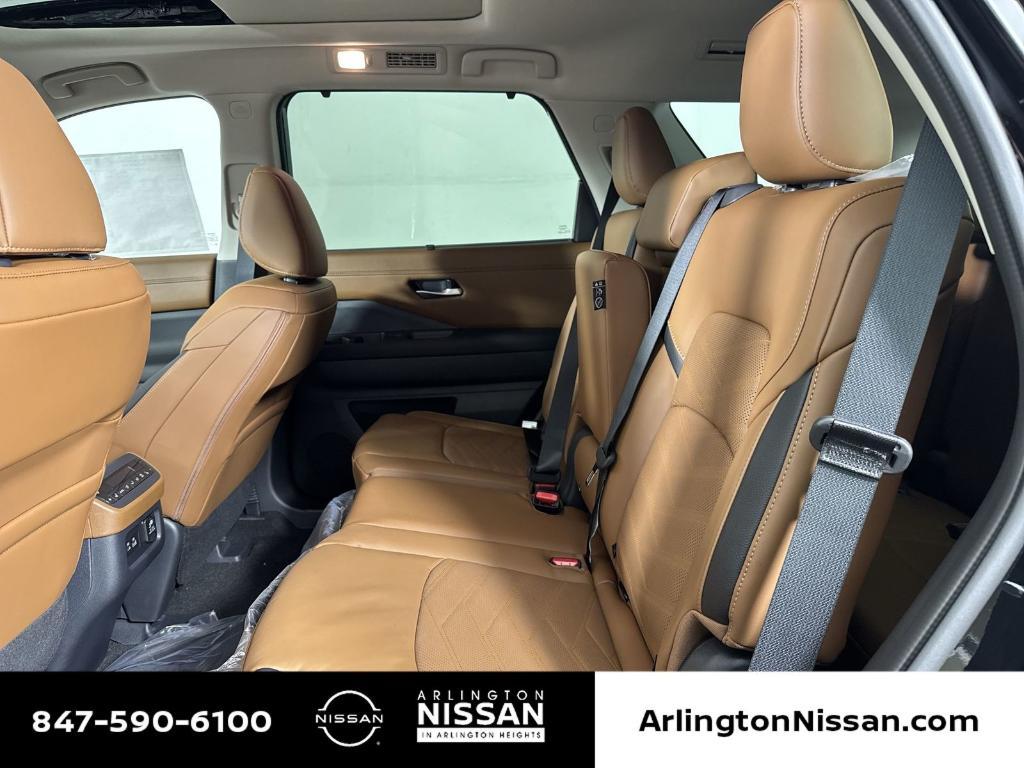 new 2025 Nissan Pathfinder car, priced at $46,223