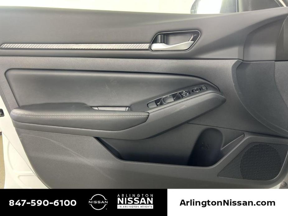 new 2025 Nissan Altima car, priced at $24,925