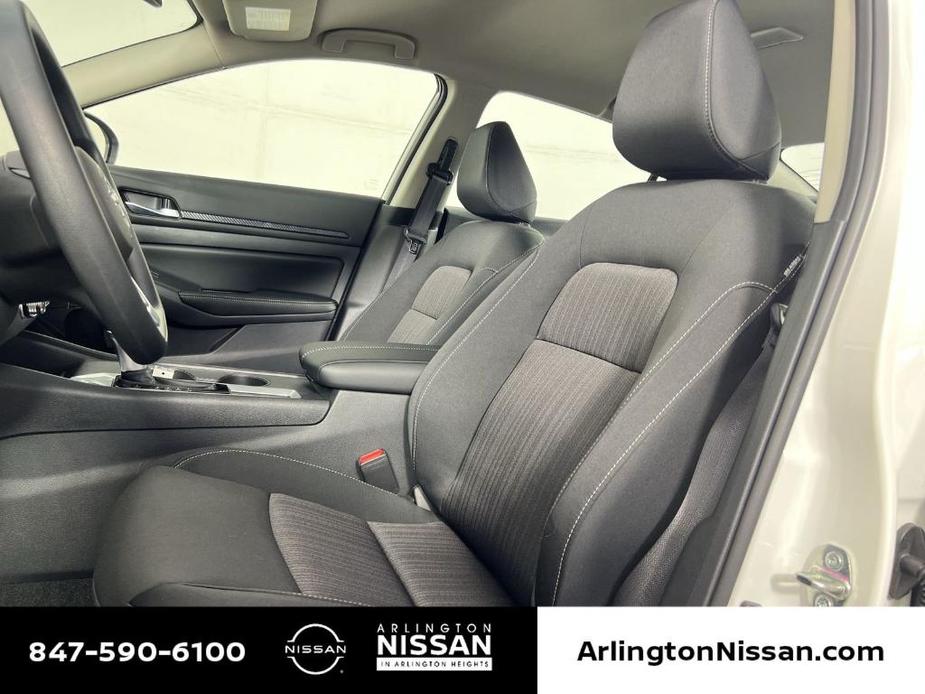 new 2025 Nissan Altima car, priced at $24,925