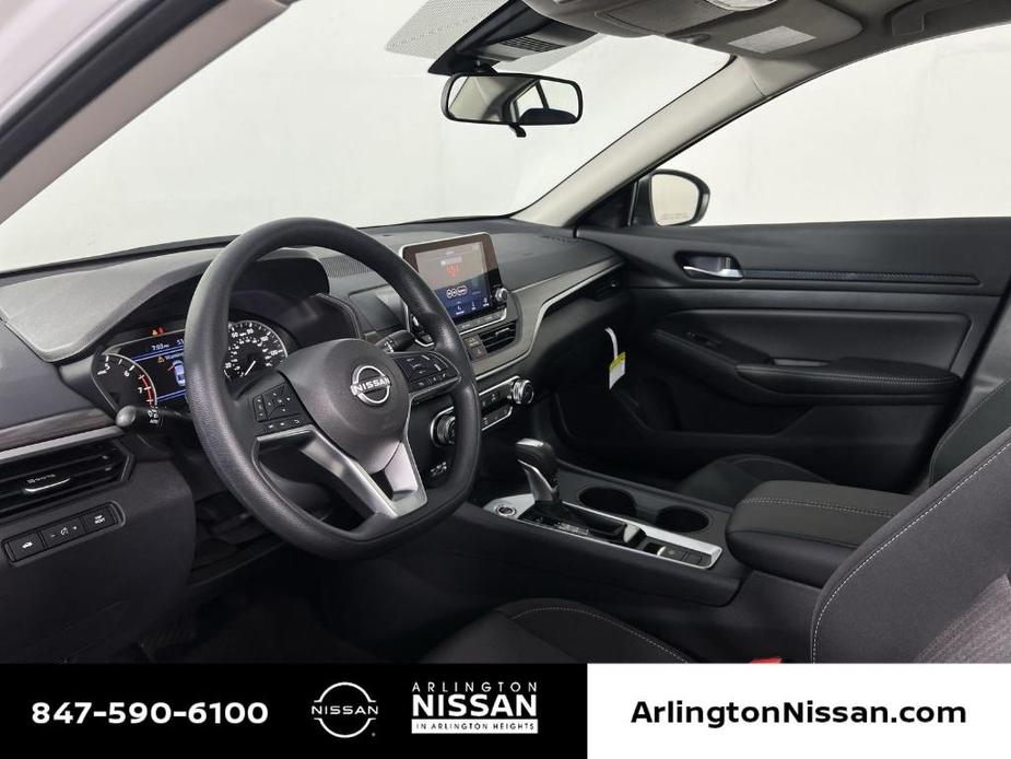 new 2025 Nissan Altima car, priced at $24,925