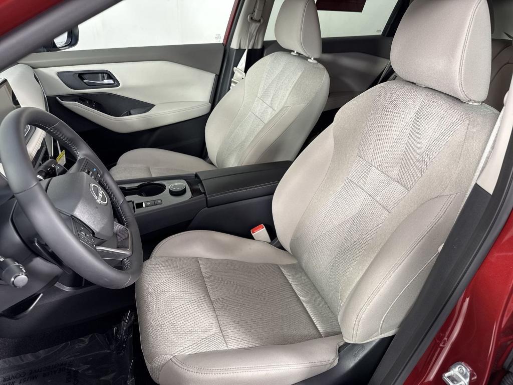 used 2025 Nissan Rogue car, priced at $29,995