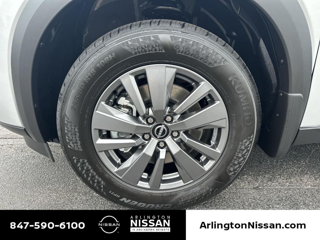 new 2025 Nissan Pathfinder car, priced at $35,971