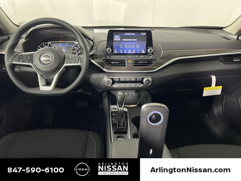 new 2025 Nissan Altima car, priced at $24,772