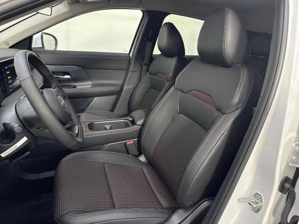 new 2025 Nissan Kicks car, priced at $23,819