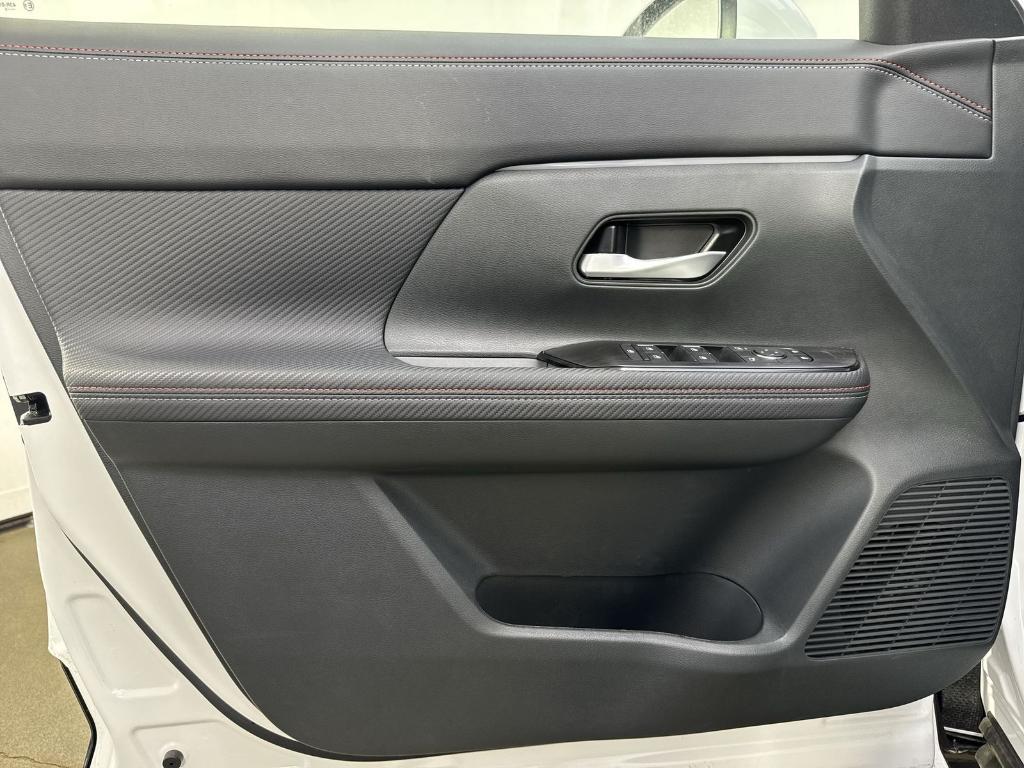 new 2025 Nissan Kicks car, priced at $23,819