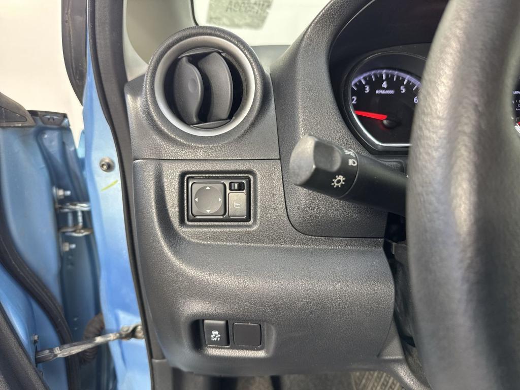 used 2014 Nissan Versa Note car, priced at $6,500