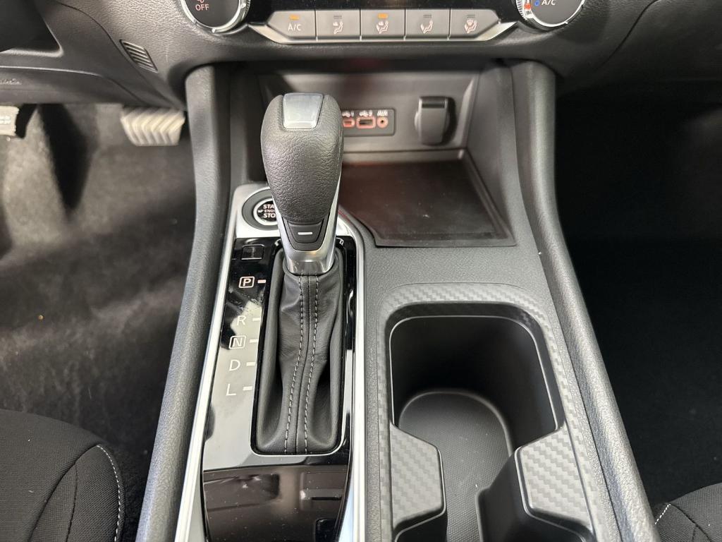 new 2025 Nissan Sentra car, priced at $22,034