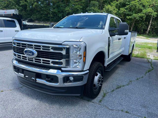 new 2025 Ford F-350 car, priced at $77,888