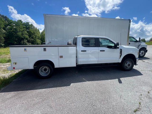 new 2025 Ford F-350 car, priced at $77,888