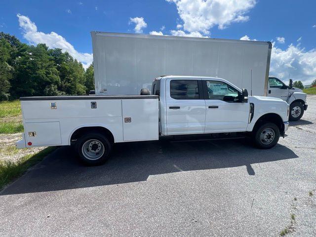 new 2025 Ford F-350 car, priced at $77,888