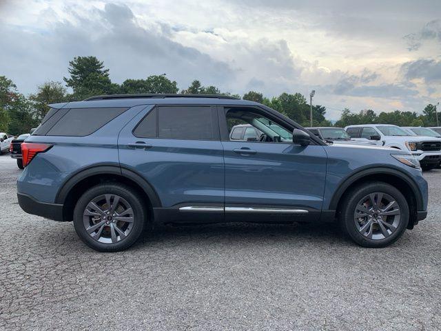 new 2025 Ford Explorer car, priced at $48,915