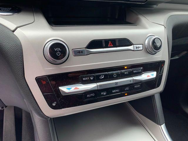 used 2024 Ford Explorer car, priced at $29,876