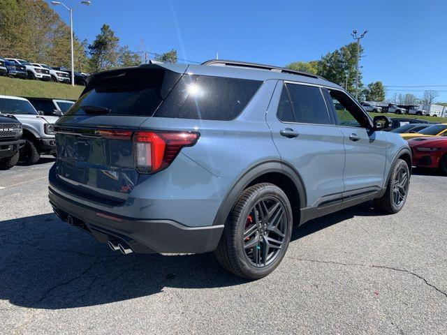 new 2025 Ford Explorer car, priced at $62,950