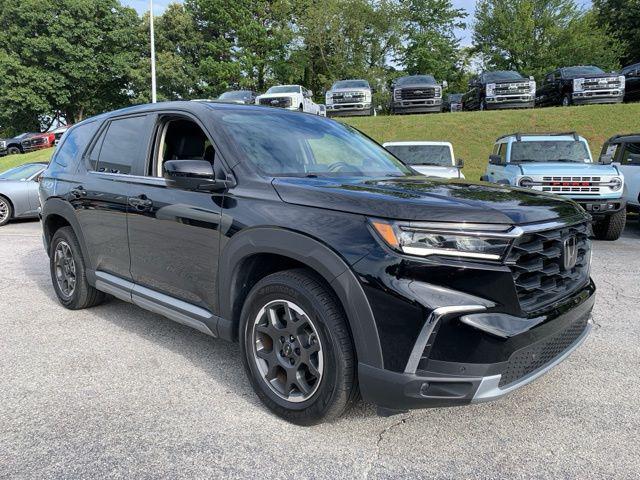 used 2023 Honda Pilot car, priced at $36,605