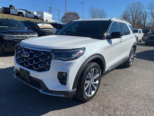 new 2025 Ford Explorer car, priced at $59,260